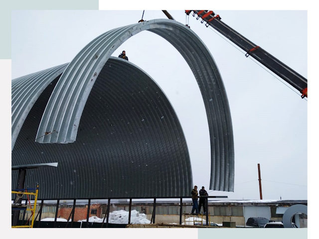 Полукруглые ангары в Новом Уренгое